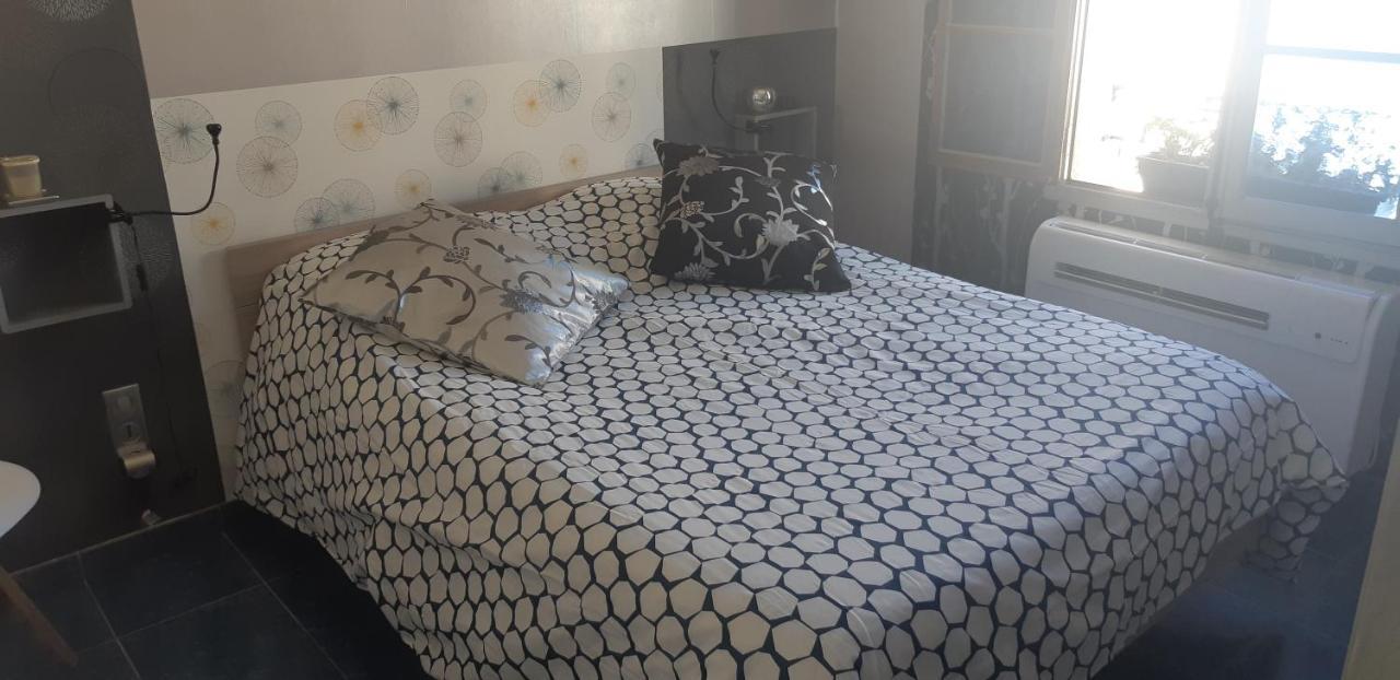 Patrick&Pierre Bed And Breakfast Ним Экстерьер фото