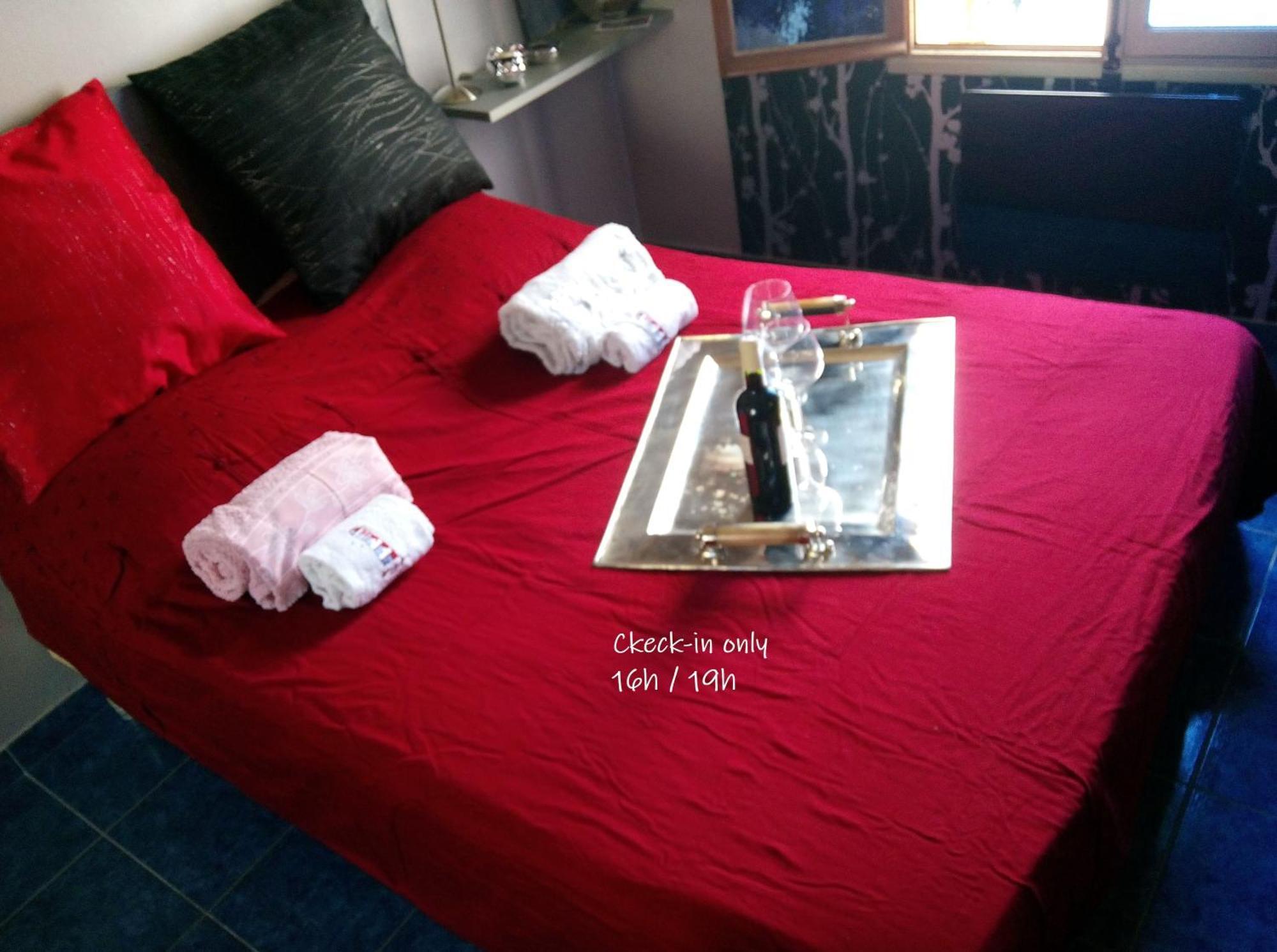 Patrick&Pierre Bed And Breakfast Ним Экстерьер фото